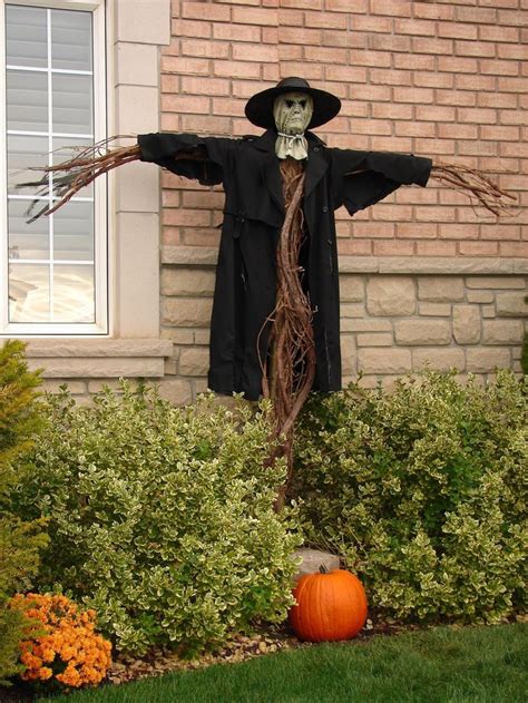 The Evolution of Gliding Witch Scarecrows: From Simple Crafts to High-Tech Designs